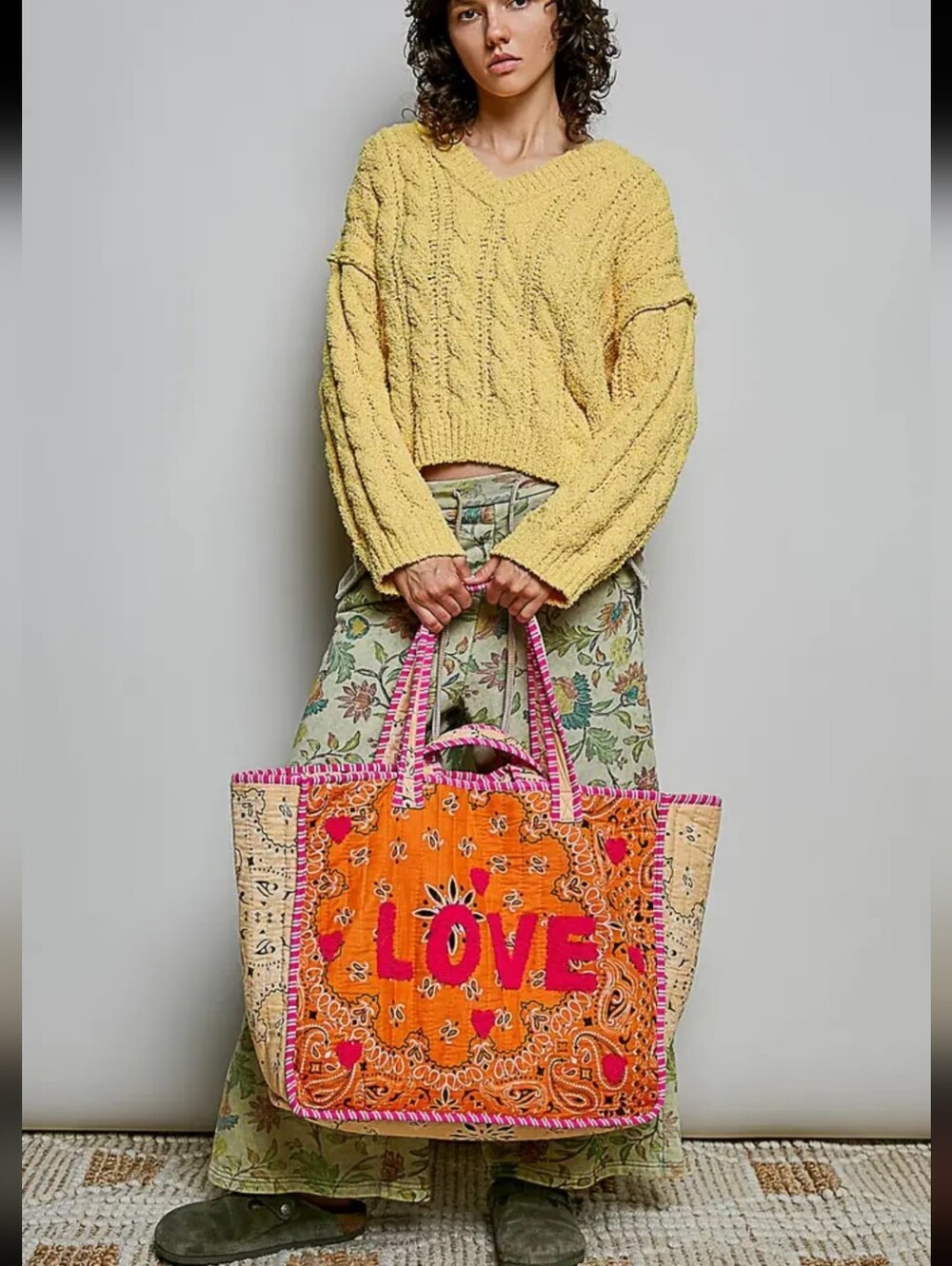 POL LOVE Bandana Quilted Tote Bag Textured Print In Orange/Pink Large NWT $98 - Picture 11 of 15
